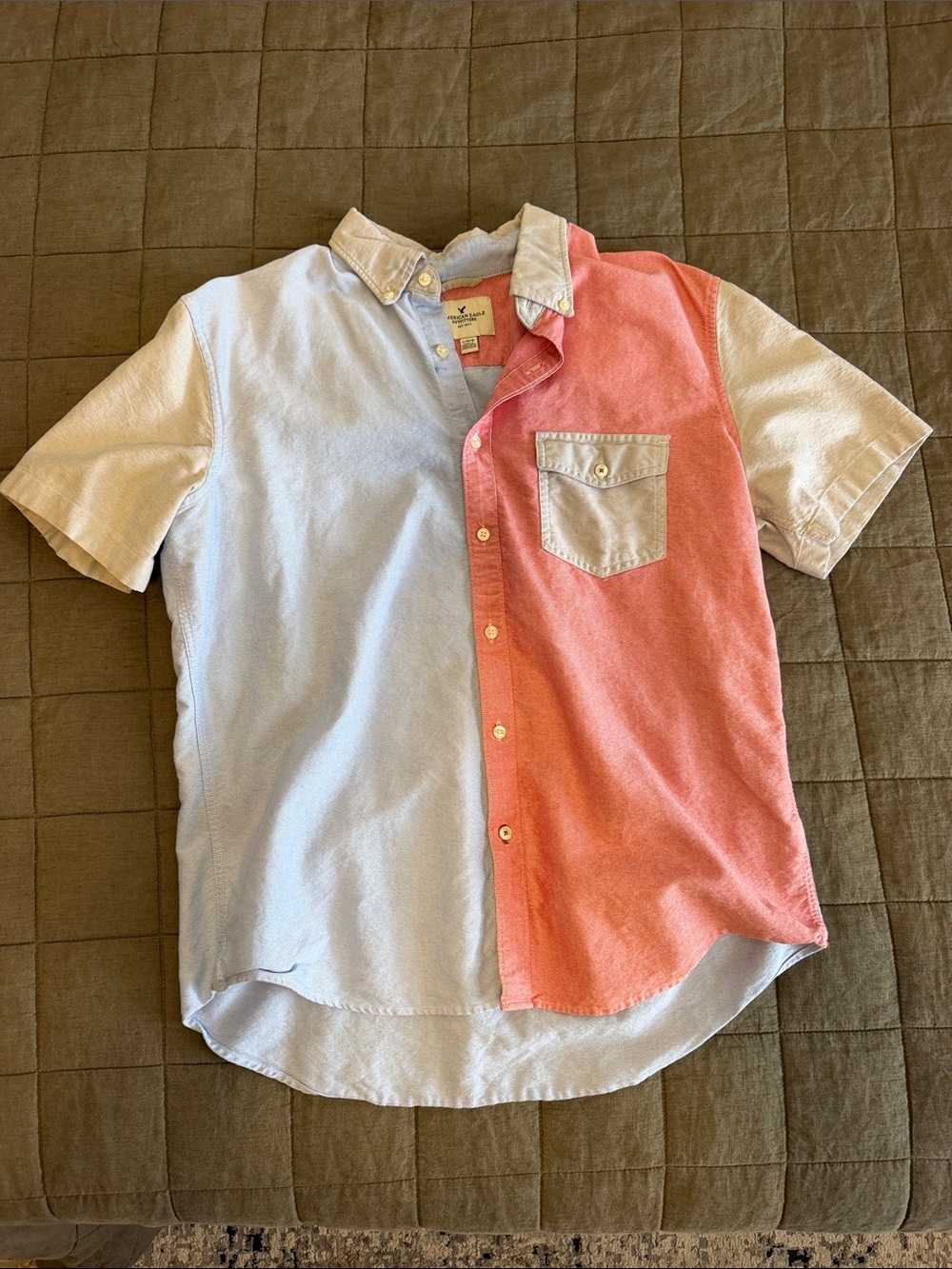 Colorblock American Eagle Button-Up Shirt in Light Blue and Coral